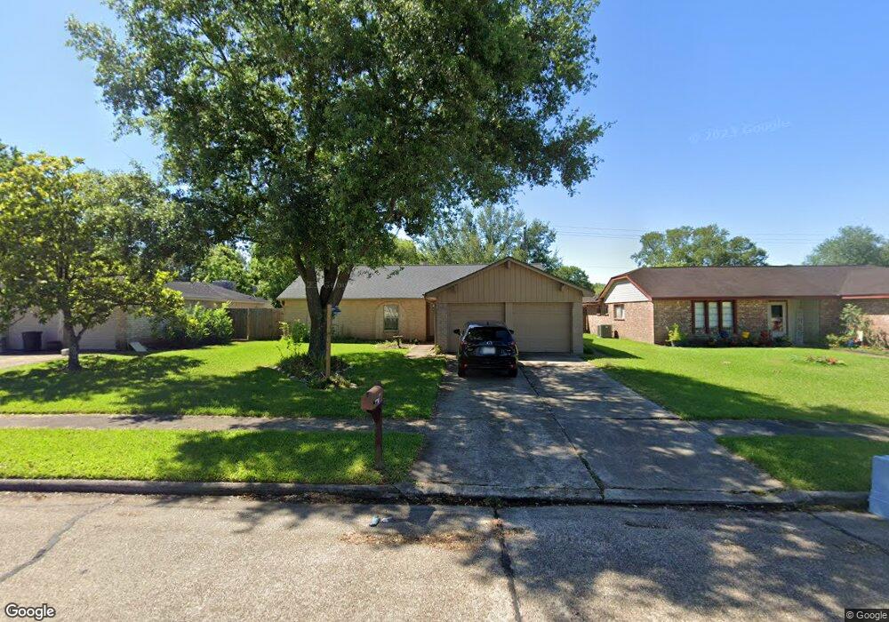 5223 Royal Pkwy, Friendswood, TX 77546 - photo 1