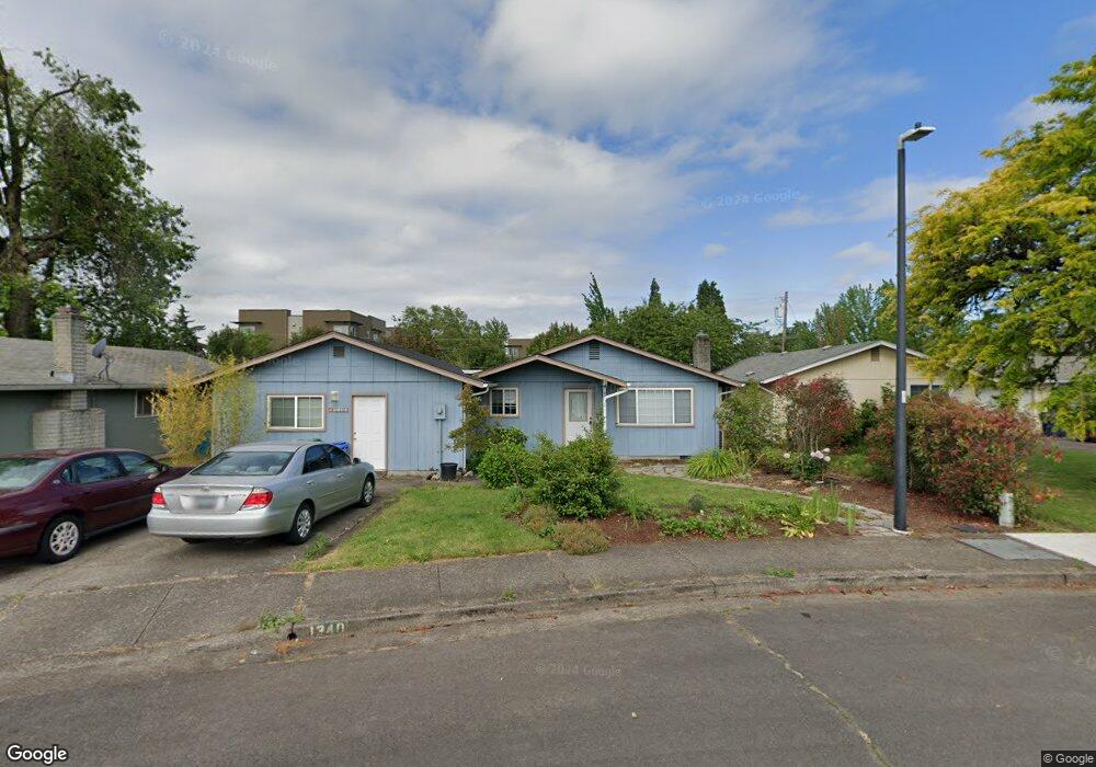 1340 Riggs St, Eugene, OR 97401 - photo 1