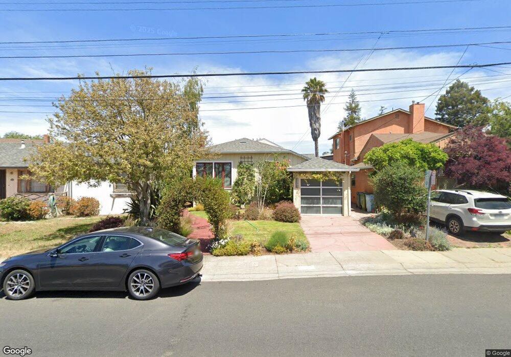 1361 Cedar St, Berkeley, CA 94702 - photo 1