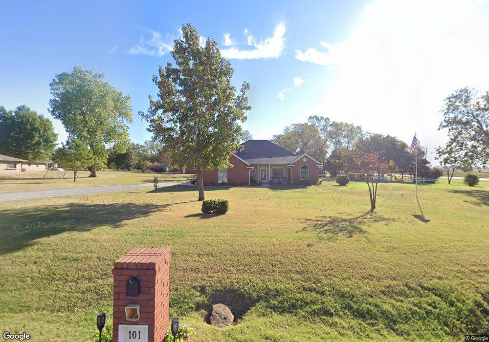 101 Dee Dee Dr, Shawnee, OK 74804 - photo 1