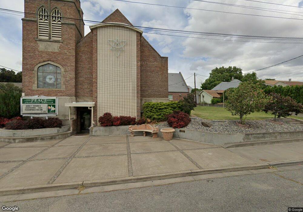 811 NW Carden Ave, Pendleton, OR 97801 - photo 1