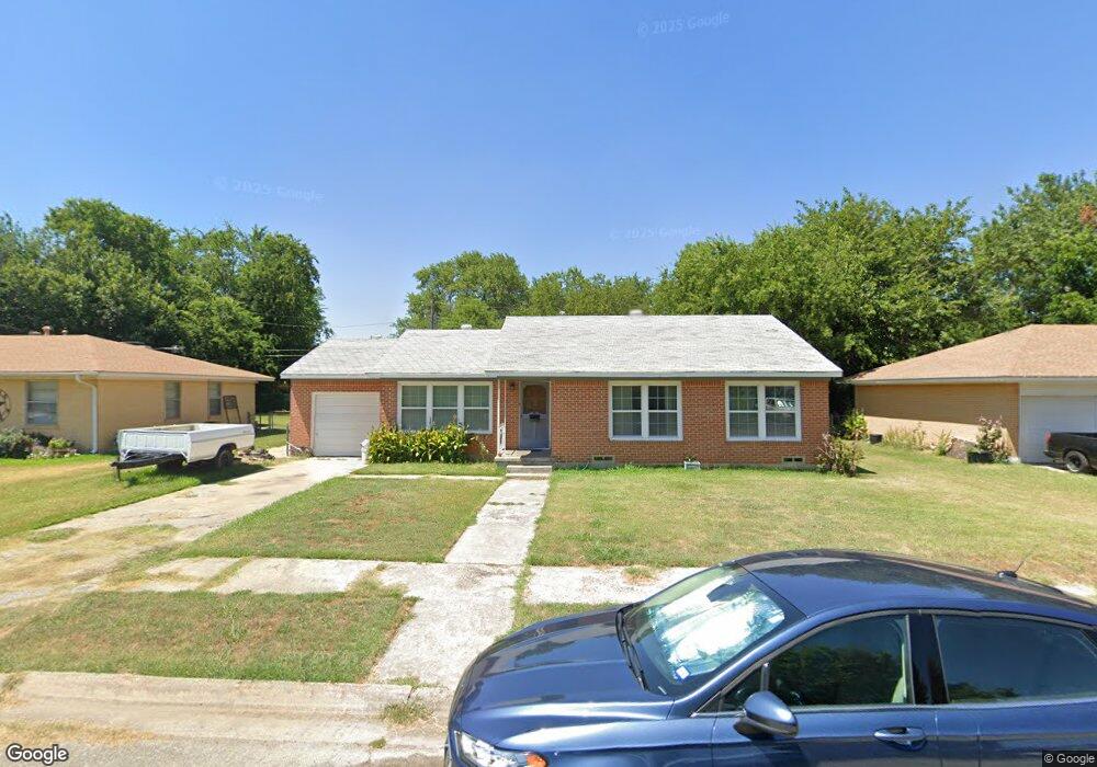 1705 Heather Rd, Gainesville, TX 76240 - photo 1