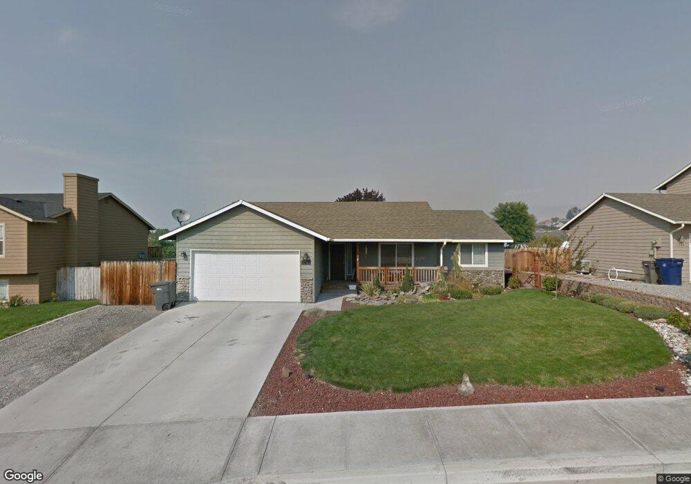 1747 Bluegrass Ave SE, East Wenatchee, WA 98802 - photo 1