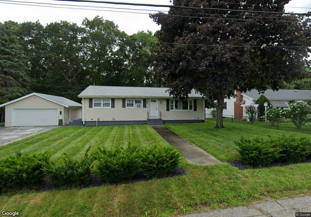 81 Glaude Ln, Woonsocket, RI 02895 - photo 1