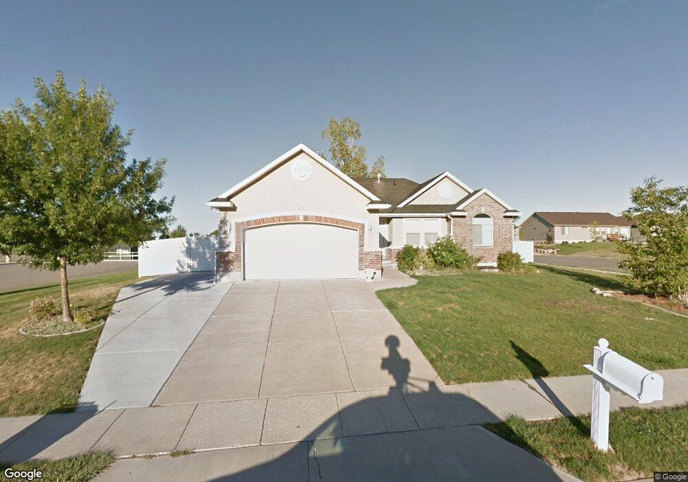 1517 N 25 E, Layton, UT 84041 - photo 1