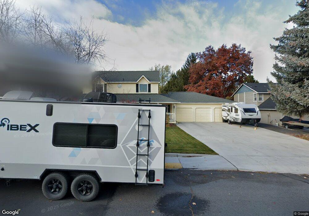 967 NE Paula Dr, Bend, OR 97701 - photo 1