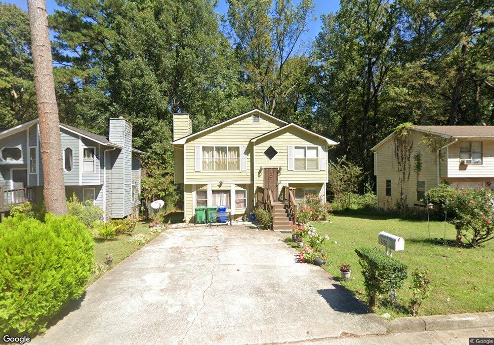 2226 Lowtrail Ct, Lithonia, GA 30058 - photo 1