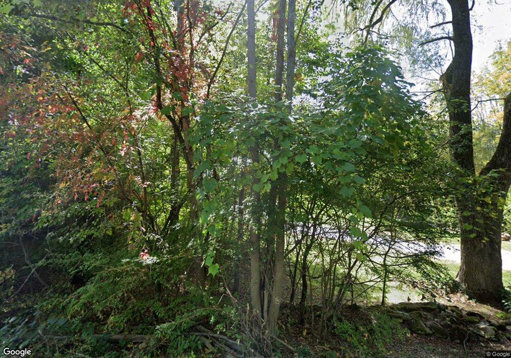 82 Pine Rd, Dorset, VT 05251 - photo 1