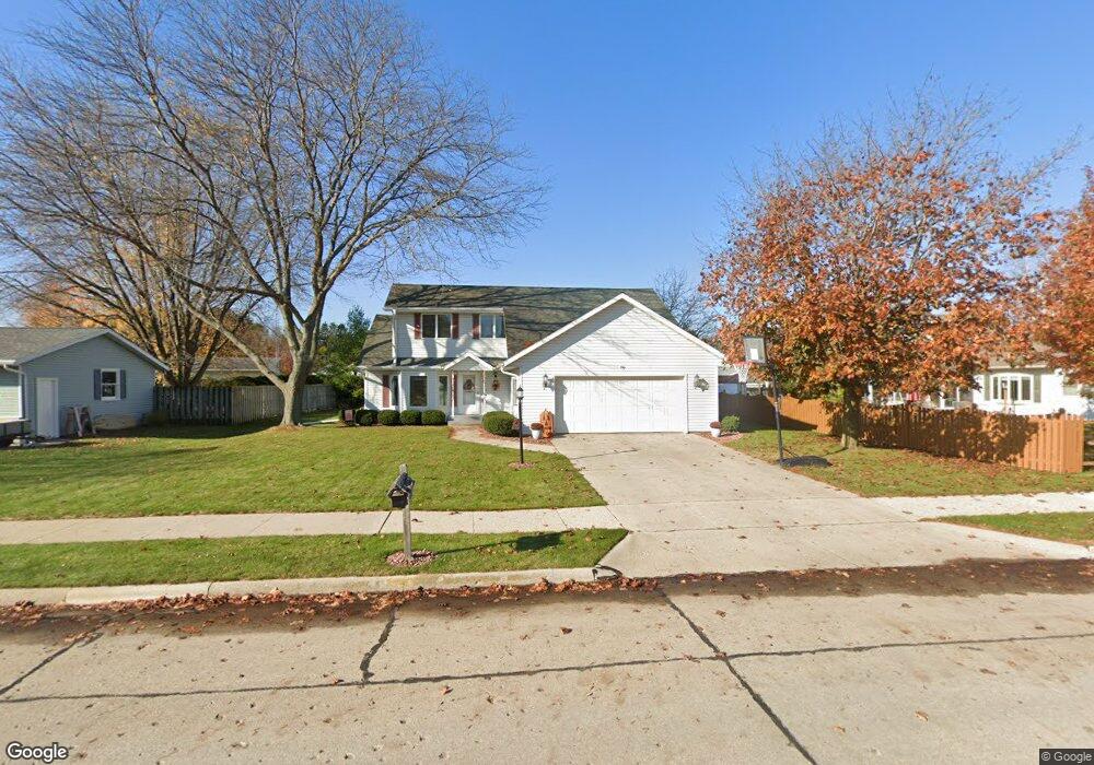 4612 Laurie Ln, Two Rivers, WI 54241 - photo 1