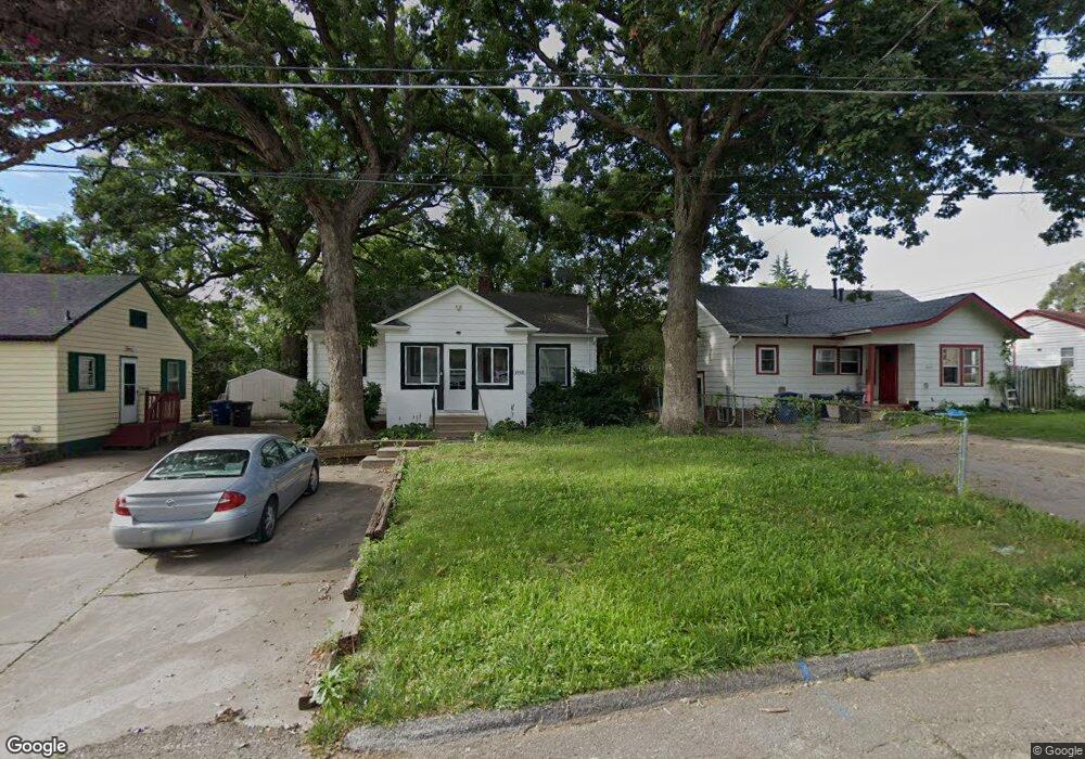 2408 Prospect Rd, Des Moines, IA 50310 - photo 1