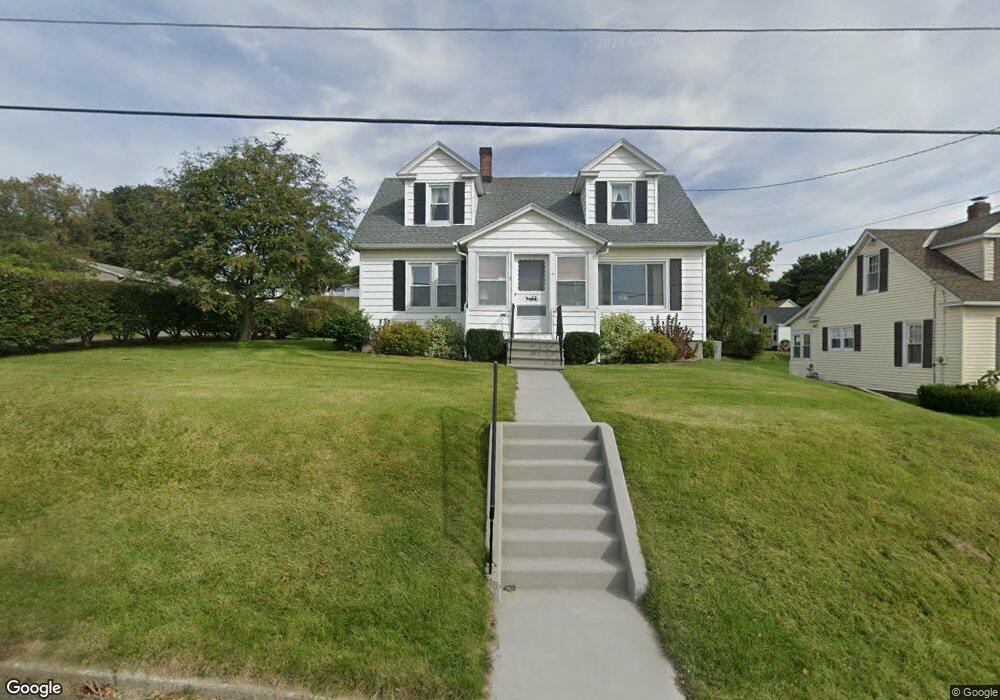 7 E Walnut St, Adams, MA 01220 - photo 1