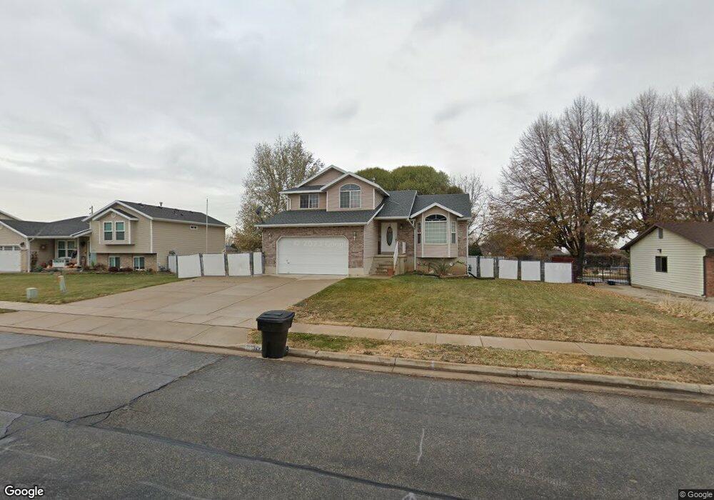 2123 N 950 W, Clearfield, UT 84015 - photo 1