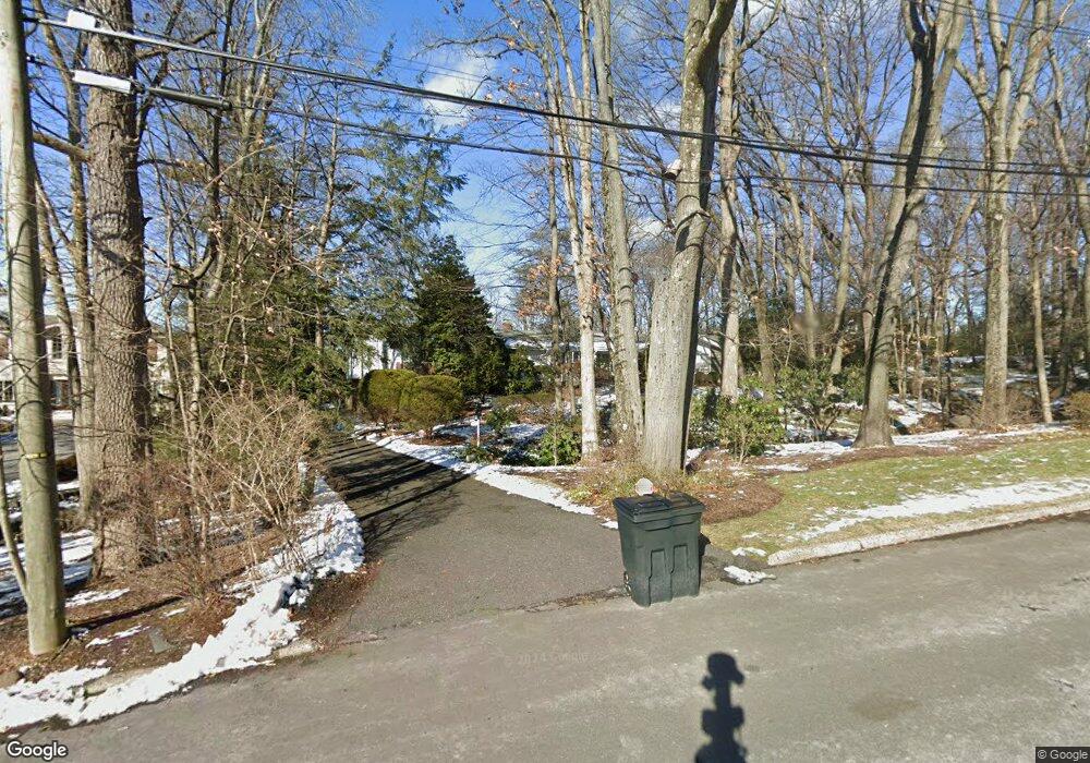 19 Stonybrook Rd, Tenafly, NJ 07670 - photo 1