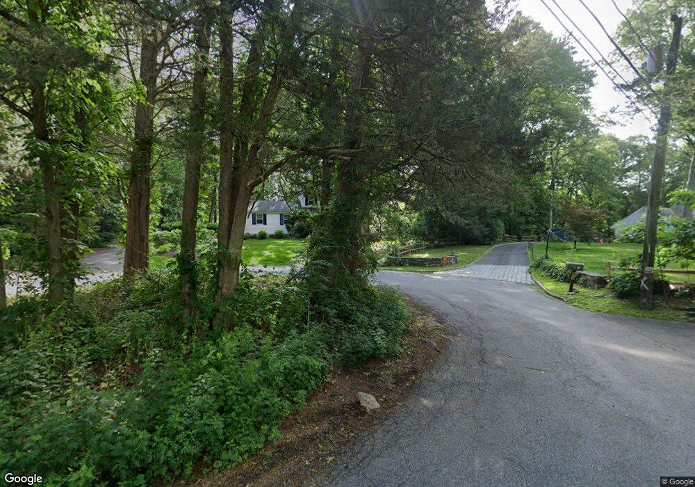 74 Briarwood Ln, Stamford, CT 06903 - photo 1