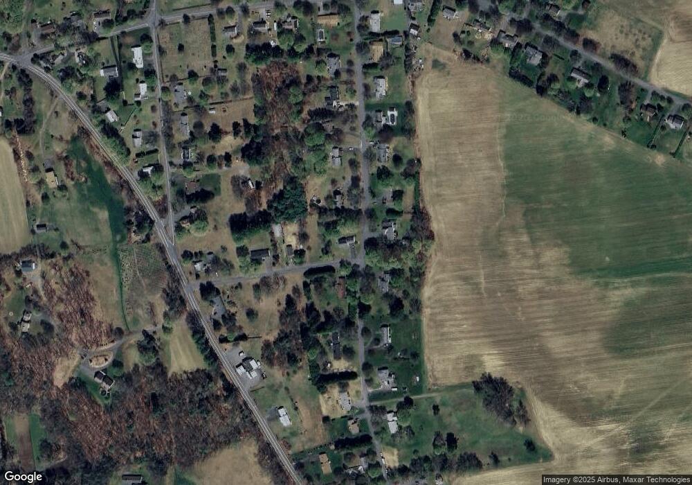 7 Wequamps Dr, South Deerfield, MA 01373 - photo 1