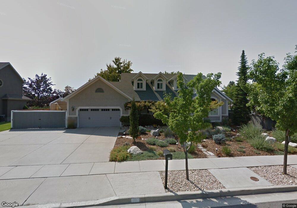 8912 Shady Meadow Dr, Sandy, UT 84093 - photo 1