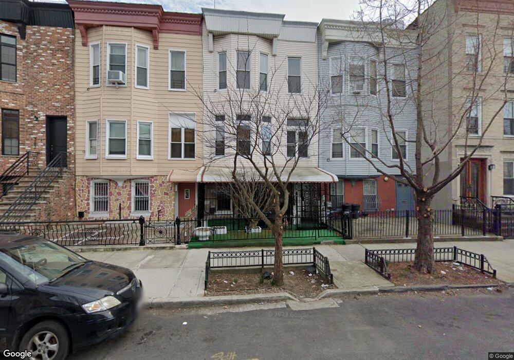 698 Macdonough St, Brooklyn, NY 11233 - photo 1