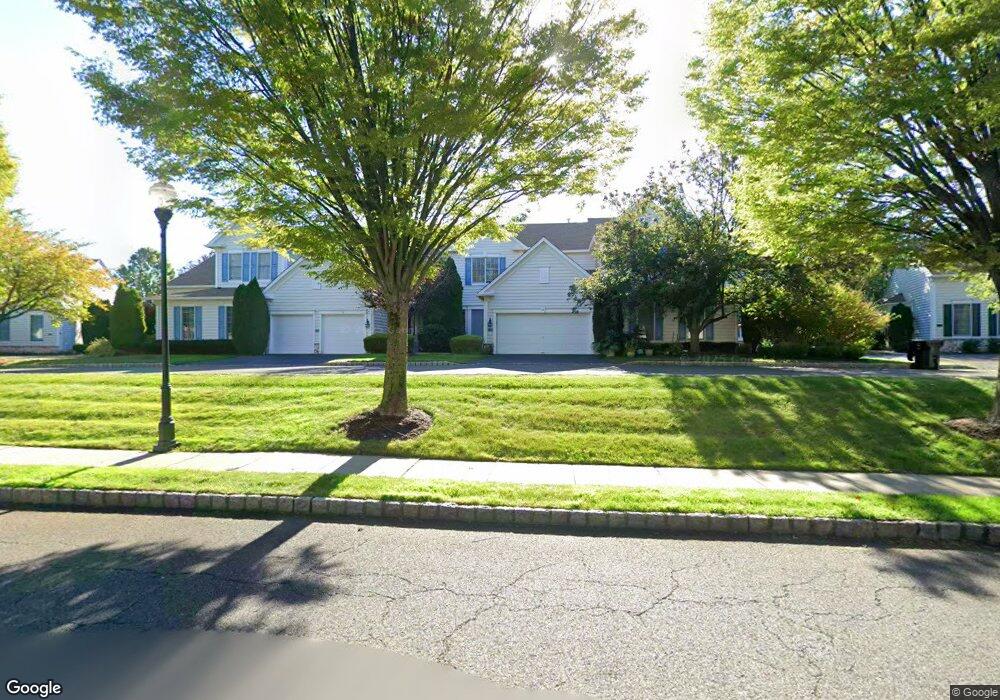 112 Scarlet Oak Ln, Paramus, NJ 07652 - photo 1