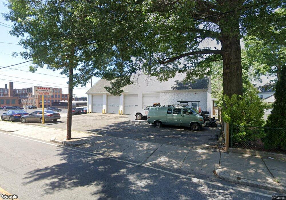 519 Pawtucket Ave, Pawtucket, RI 02860 - photo 1