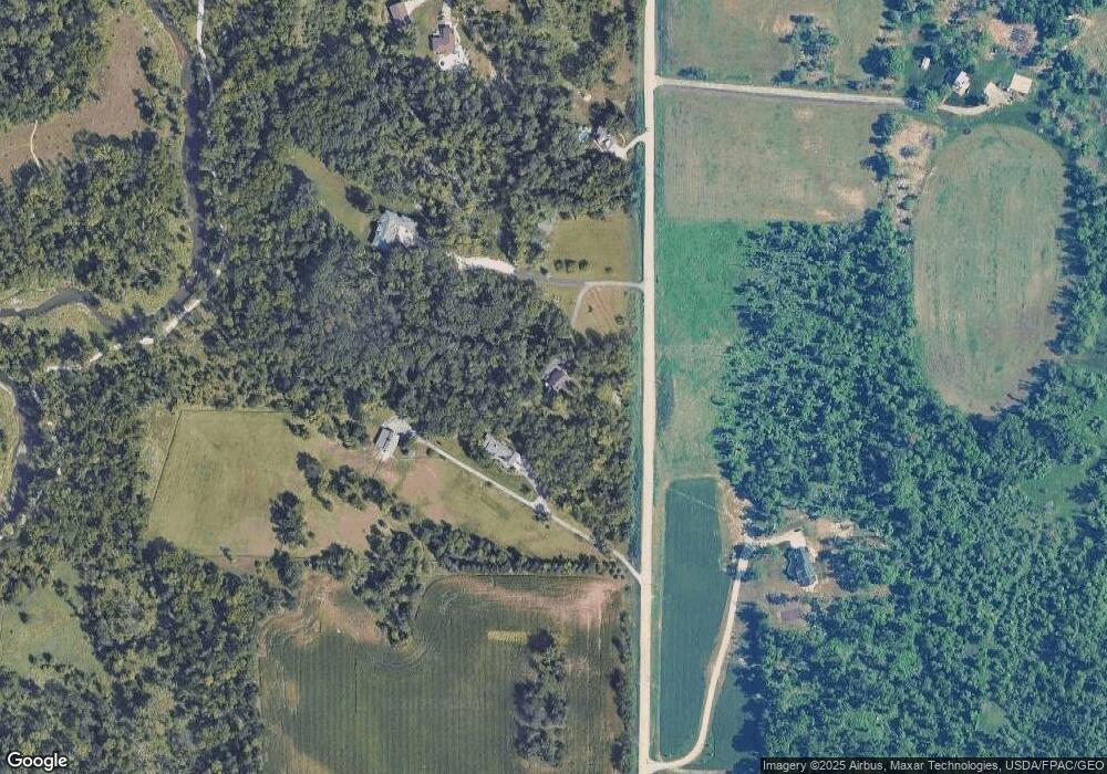 445 Wilder Dr, Cedar Rapids, IA 52403 - photo 1