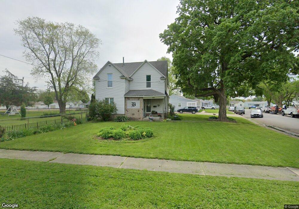 1100 S 14th St, Mattoon, IL 61938 - photo 1