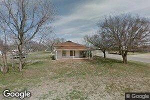 728 E B Ave, Waurika, OK 73573
