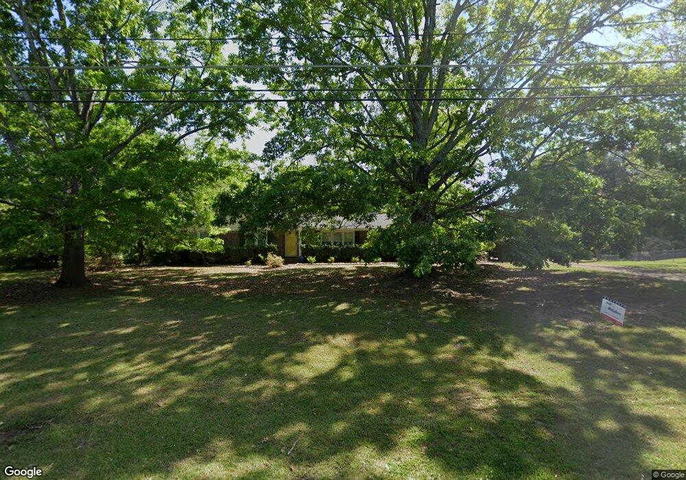 343 N 5th Ave, Winder, GA 30680 - photo 1