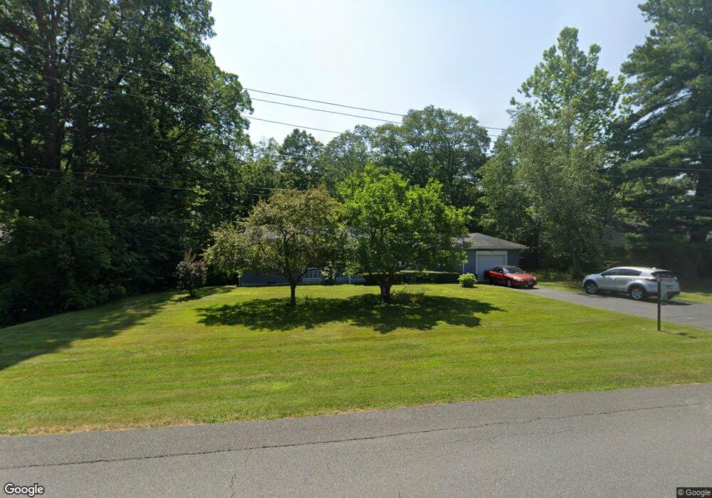 1048 Hickory Rd, Schenectady, NY 12309 - photo 1