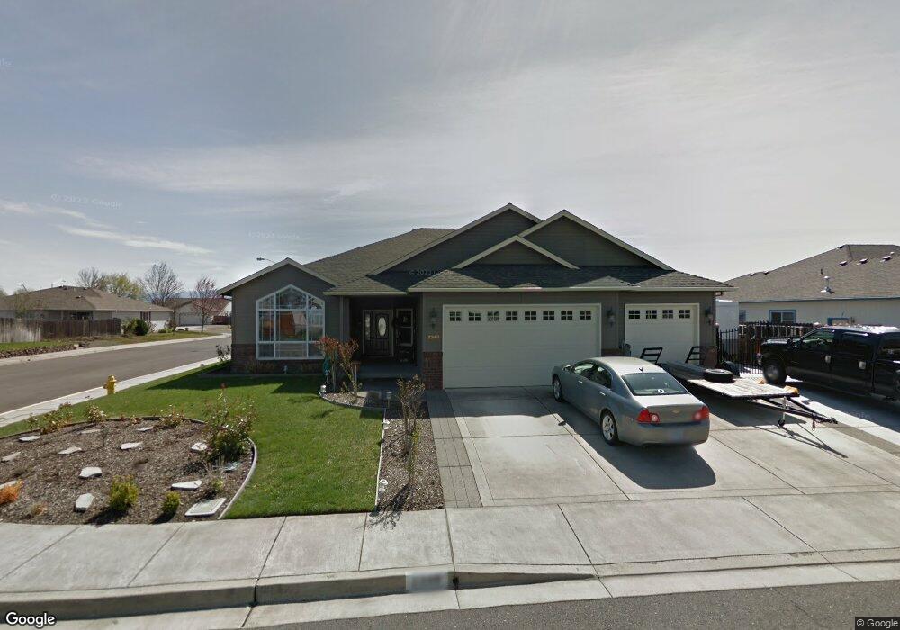 2348 Rabun Way, Central Point, OR 97502 - photo 1