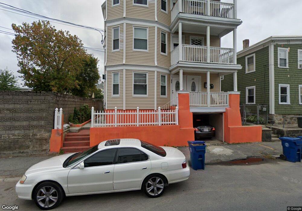 426 Hampshire St unit 428, Lawrence, MA 01841 - photo 1