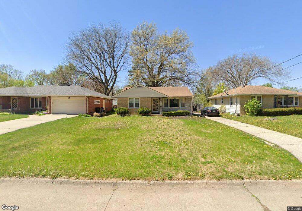 2814 48th Place, Des Moines, IA 50310 - photo 1