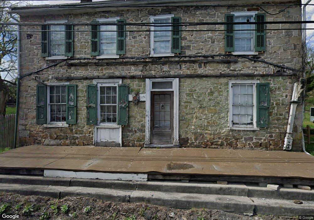 1904 Mauch Chunk Rd, Allentown, PA 18104 - photo 1