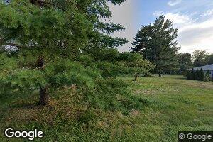 15 Calumet Rd, Decatur, IL 62521