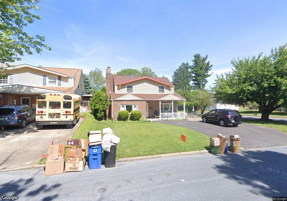 825 Fernwood St, Emmaus, PA 18049 - photo 1