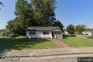 304 Martin Luther King jr Dr, Fulton, KY 42041