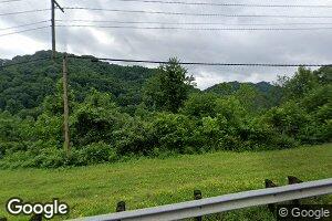 410 Skyview Ave, Holden, WV 25625