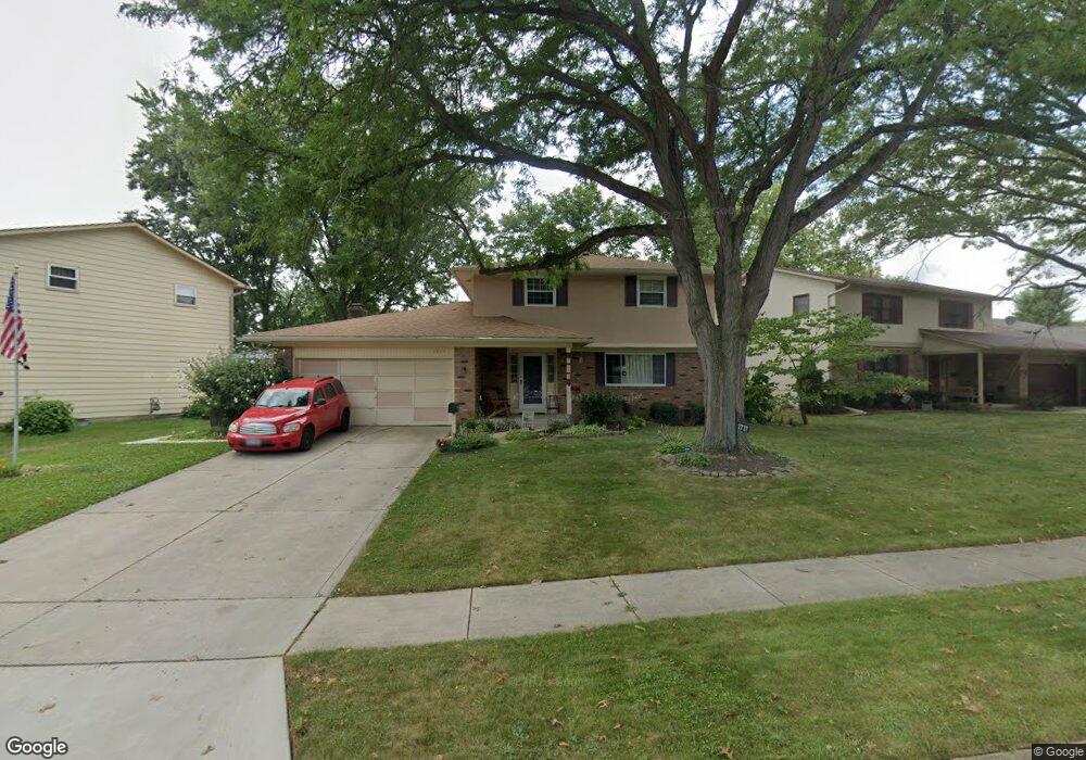 1717 Lynnhurst Rd, Columbus, OH 43229 - photo 1