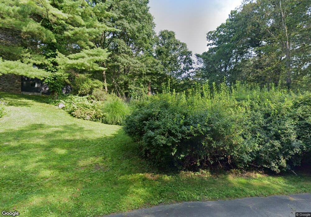 90 Fieldcrest Dr, Ridgefield, CT 06877 - photo 1