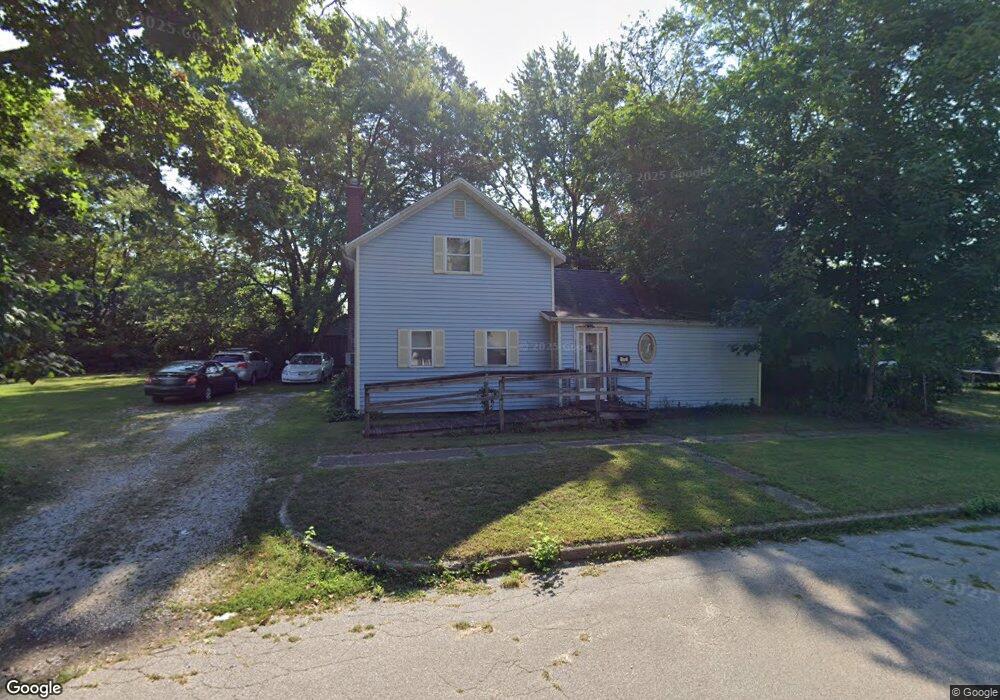 915 N 4th St, Niles, MI 49120 - photo 1