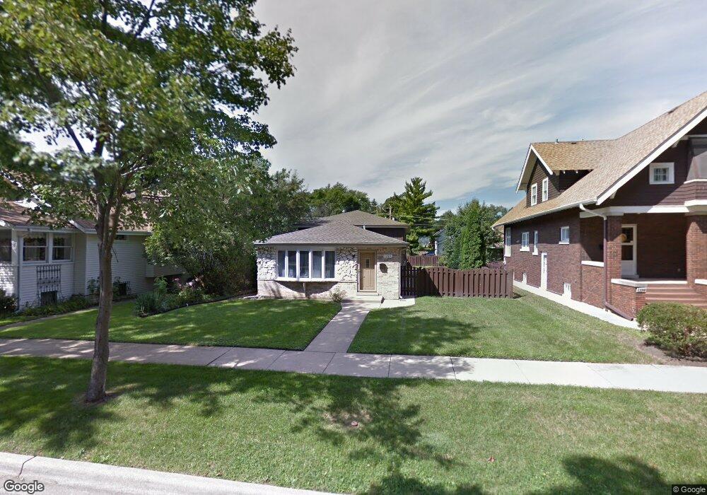 1384 Campbell Ave, Des Plaines, IL 60016 - photo 1