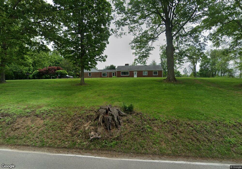 860 Linden Rd, Eighty Four, PA 15330 - photo 1