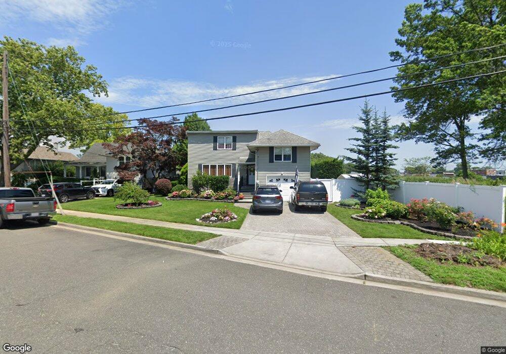 2725 Fox Rd, Baldwin, NY 11510 - photo 1