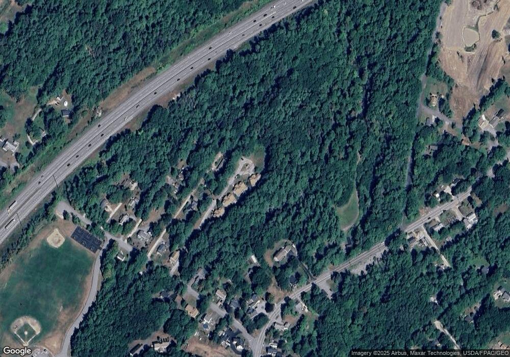 28 Meadow Ln, Freeport, ME 04032 - photo 1