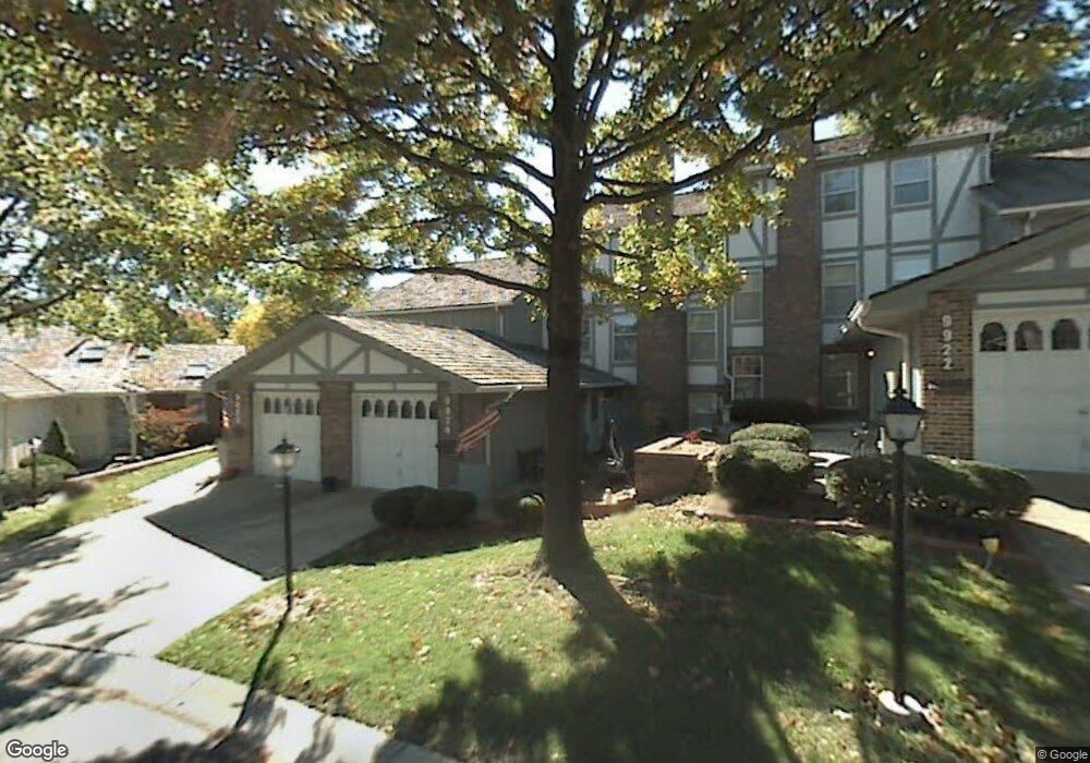 9924 Edelweiss Cir, Shawnee, KS 66203 - photo 1