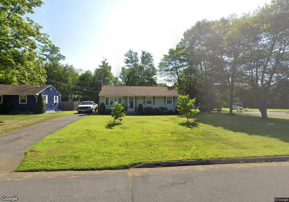 4 Belaire Cir, Windsor Locks, CT 06096 - photo 1
