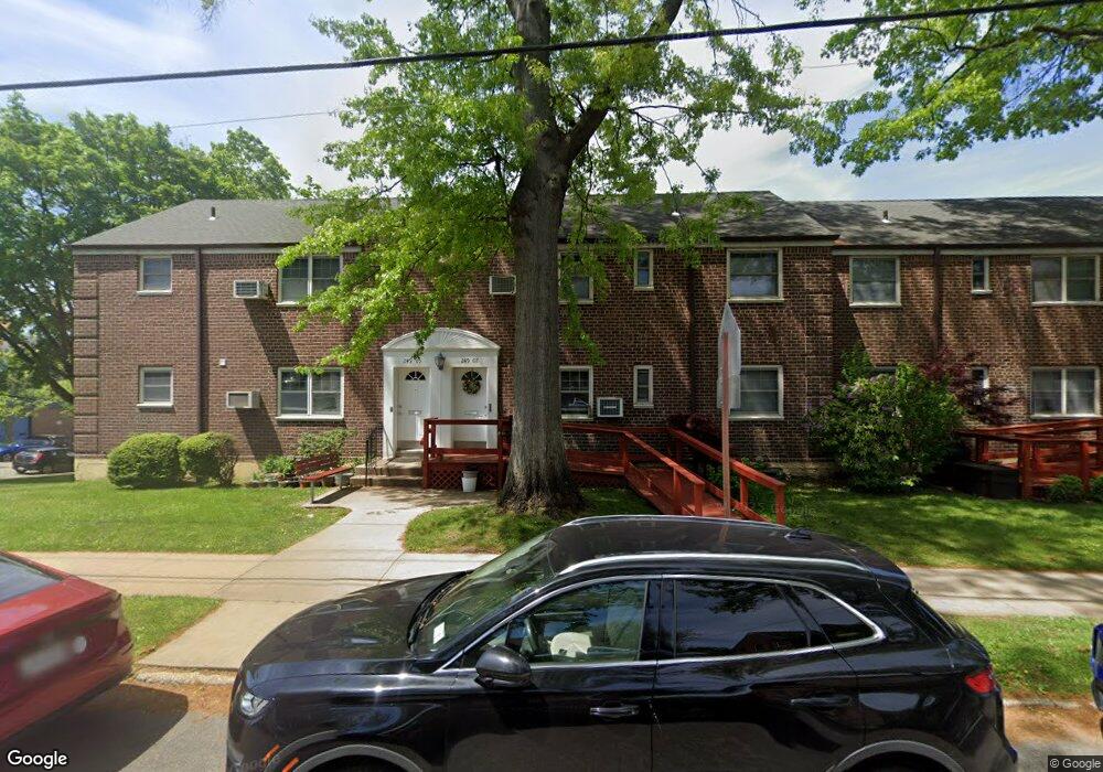 24907 60th Ave unit 332, Little Neck, NY 11362 - photo 1