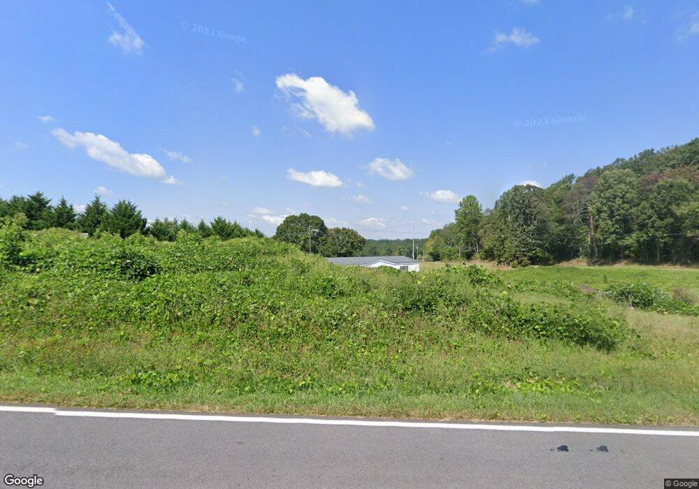 6131 Hubert Stephens Rd, Gainesville, GA 30506 - photo 1