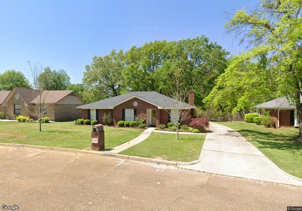 6205 Polly Dr, Texarkana, TX 75503 - photo 1