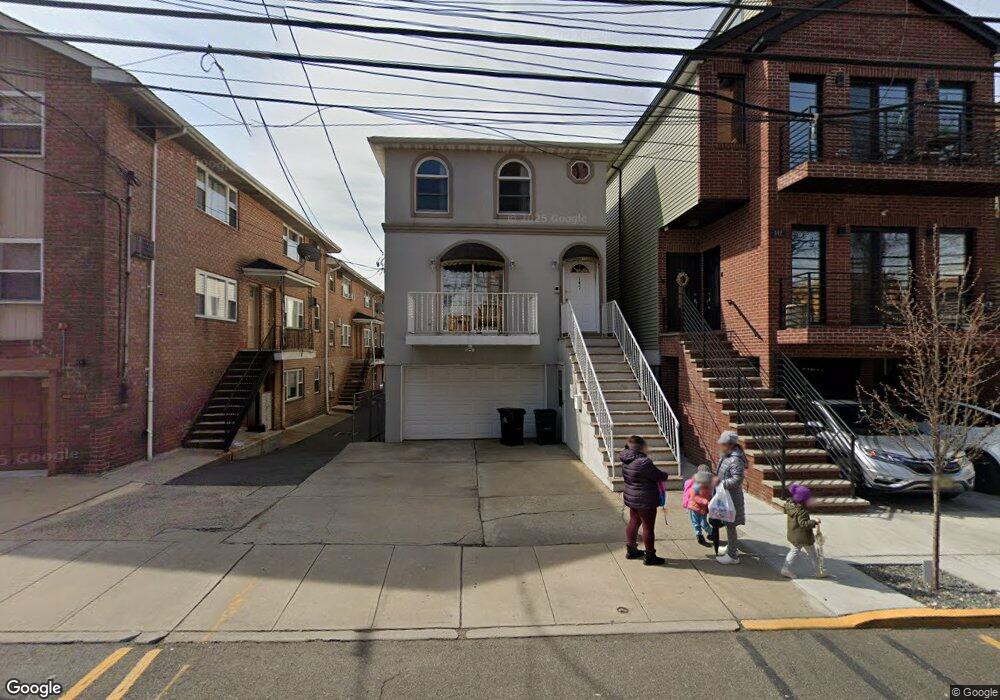 147 69th St, Guttenberg, NJ 07093 - photo 1