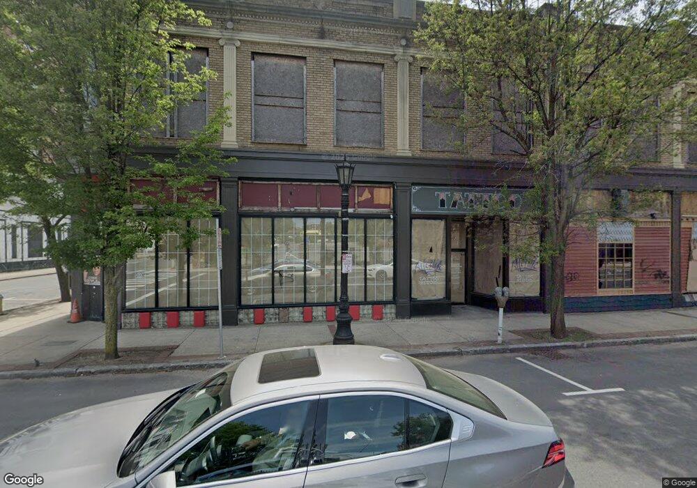 304 Worthington St unit 1, Springfield, MA 01103 - photo 1